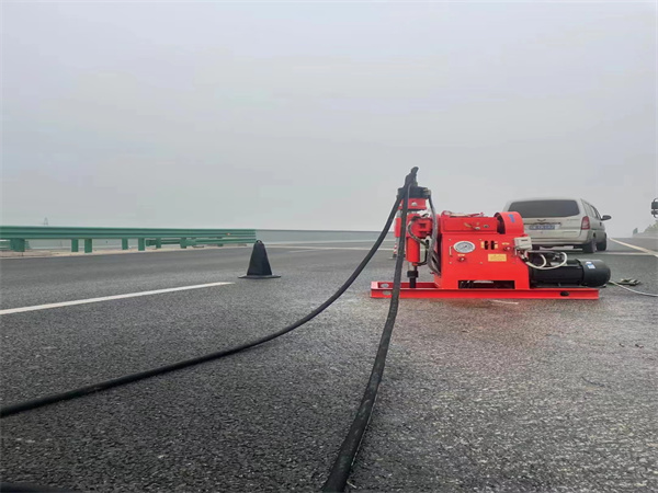 绿春马路路基路面开裂下沉注浆加固灌浆